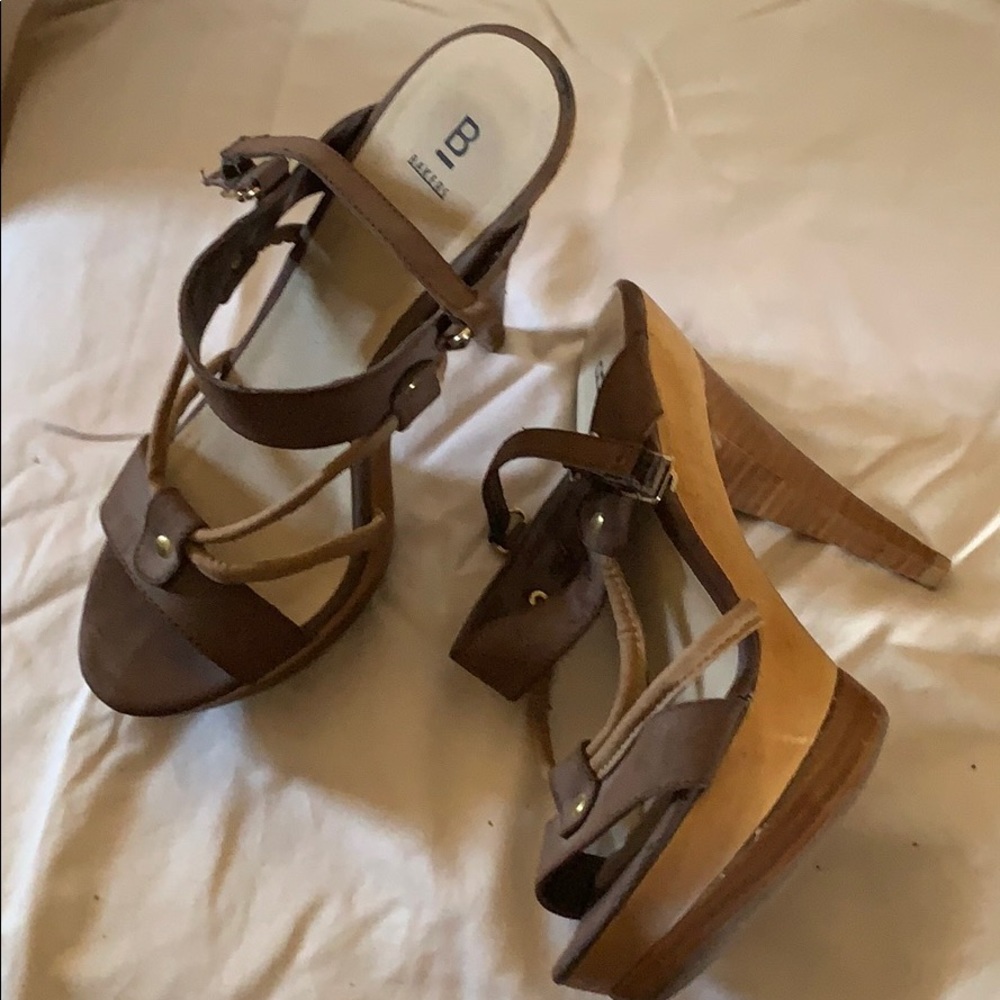 Bakers 4 inch brown leather heels